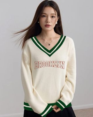 Typographic Print Loose Fit V-Neck T-Shirt