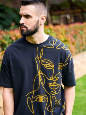 Graphic Printed Oversized Drop Shoulder Pure Cotton T-shirt