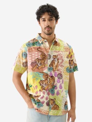 Short Sleeves Looney Tunes Printed Regular Fit Cotton Shirt