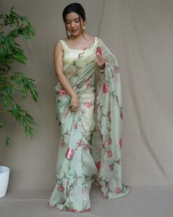 Women Floral Embellished Organza Saree