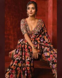 Women Floral Print Saree