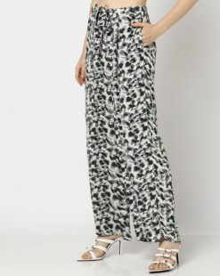 Women Geometric Print Palazzo Pants with Waist Belt